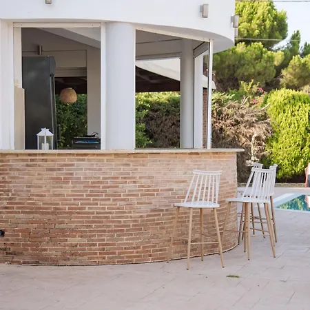 Odysseas With Private Pool, Close To Tsilivi * Plános