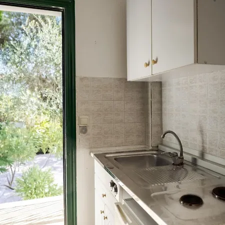 Odysseas With Private Pool, Close To Tsilivi