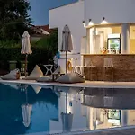 Odysseas With Private Pool, Close To Tsilivi Hotel