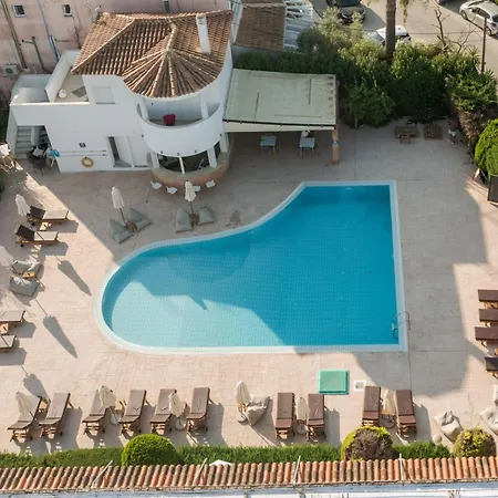 Hotel Odysseas With Private Pool, Close To Tsilivi Plános