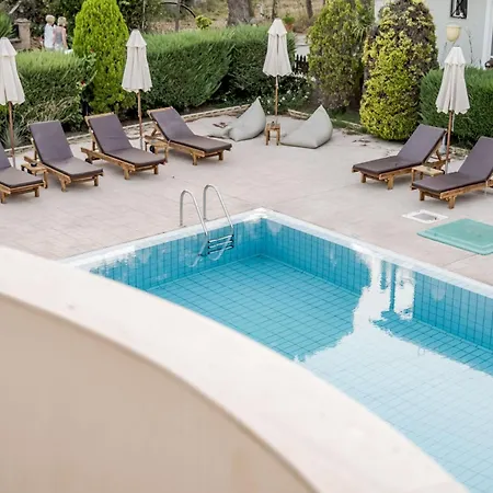 Odysseas With Private Pool, Close To Tsilivi Hotel Plános